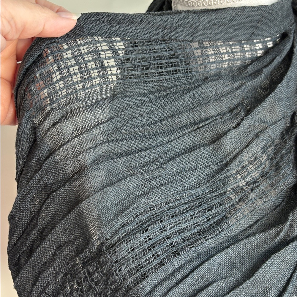 Black Infinity Scarf - Picture 2 of 3